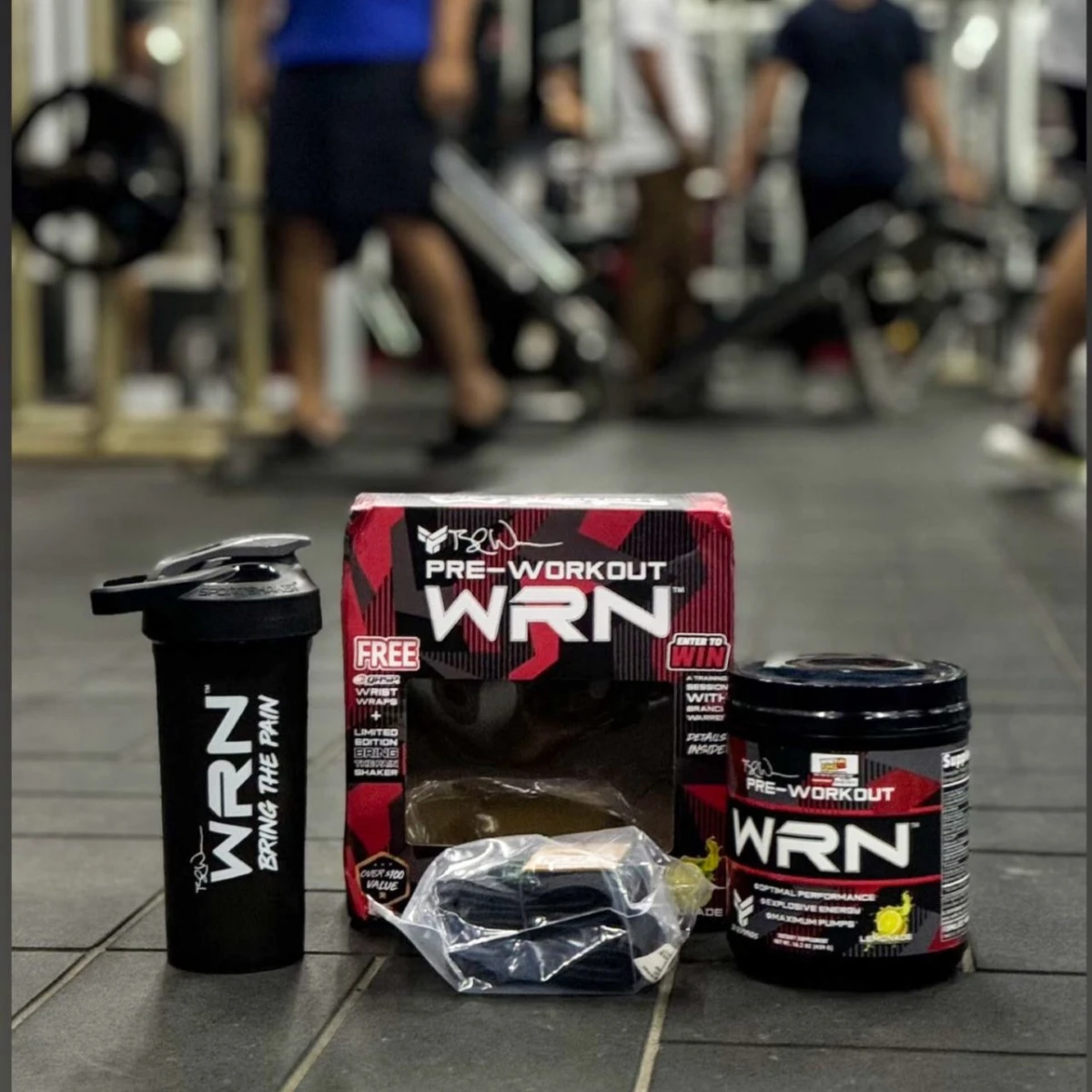 FINA WRN PREWORKOUT 20 SERV KIT SIN CAJA INCLUYE SHAKER  FRUIT PUNCH