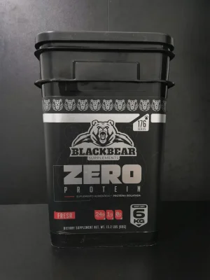 BLACKBEAR ZERO PROTEIN 13.2 LBS CUBETA FRESA