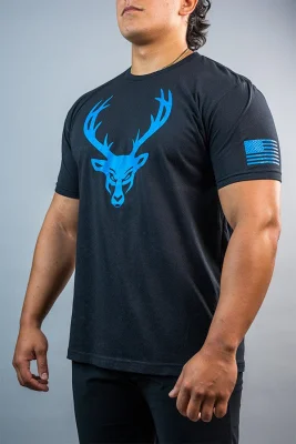 BUCKED UP ROPA FLAG T-SHIRT BLACK/BLUE LOGO (S)